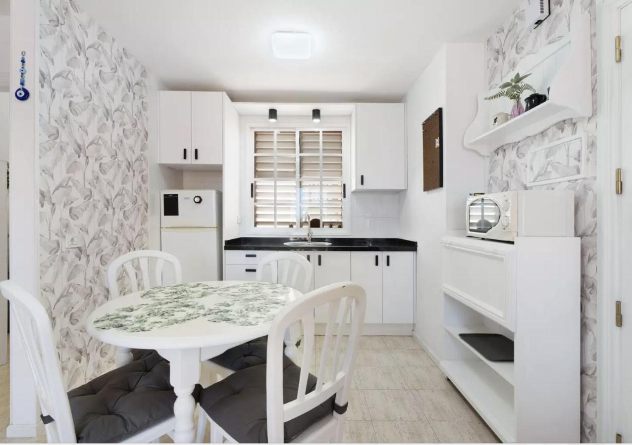 Apartamento El Carmen 3 Lara Apartment ซานตาครูซ เด เตเนริเฟ ภายนอก รูปภาพ